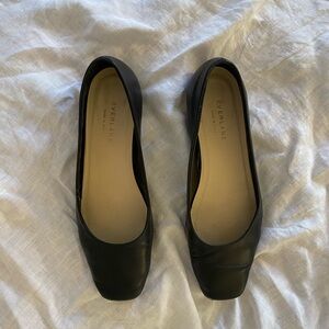 Black leather flats from Everlane, Size 9